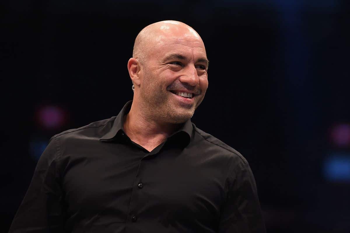 Who's comedian Joe Rogan? Wiki: Wife, Net Worth, Young, Family & Age